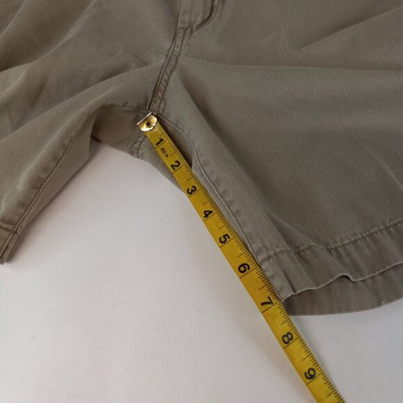 The North Face Tan Flat Front Shorts Classic Style - Picture 9 of 13